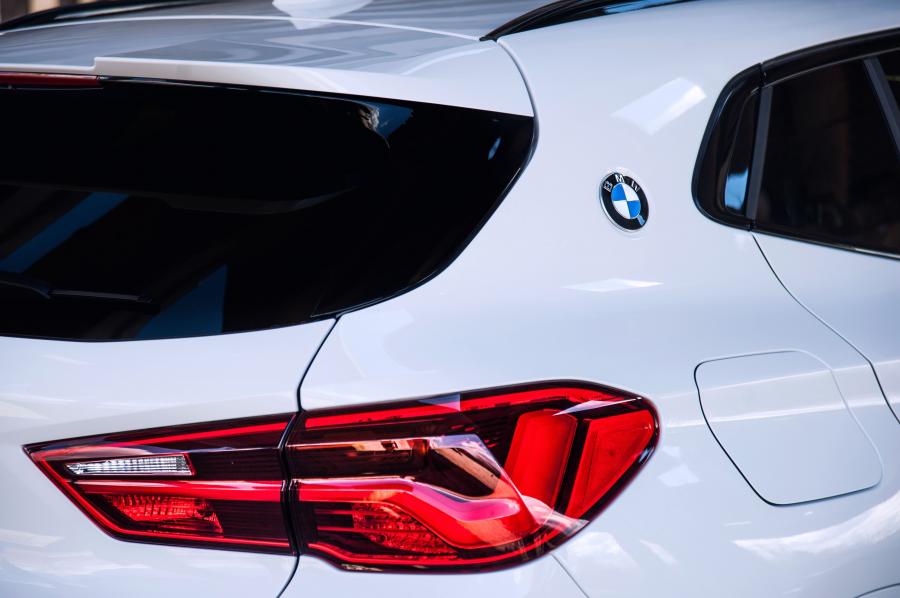 Детали экстерьера BMW X2 xDrive20d M Sport (F39) 2018 года  (WW) (фото 2 из 17)